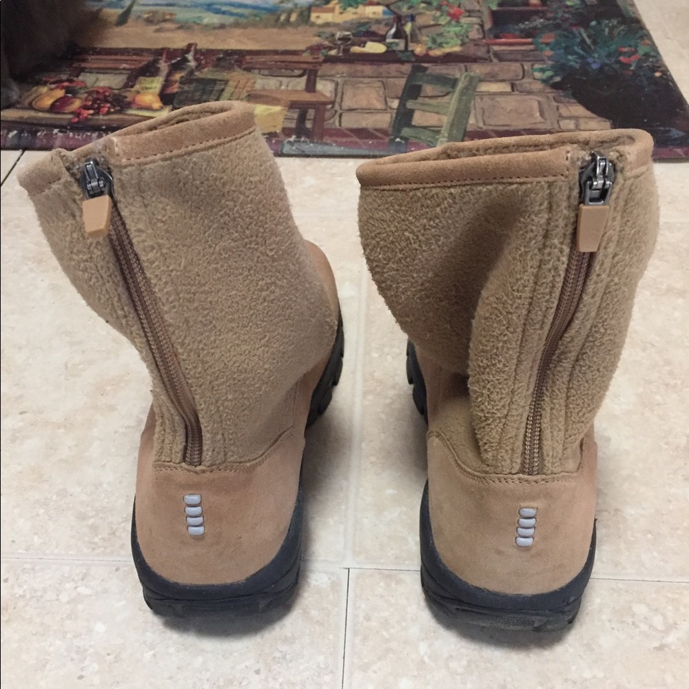 Winter boots - Picture 3 of 3